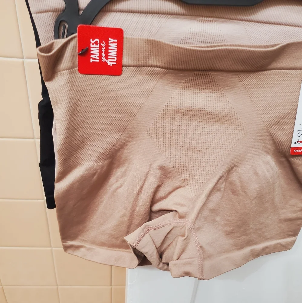 NWT 3PK Skinnygirl Shaping Seamless Shorts; Szs L & M; Tames your Tummy; $35 - Picture 7 of 8